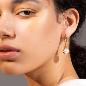 Brinco Corrente com Pérola